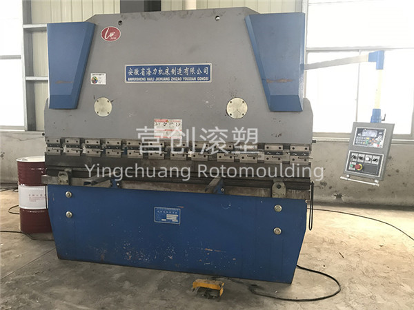 滾塑設備廠家 滾塑設備(bèi)廠家